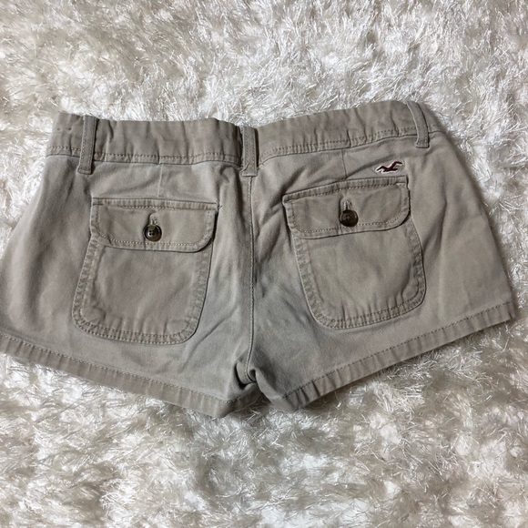 SHORTS - Picture 2 of 2